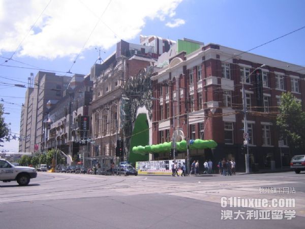 rmit留学大概多少钱
