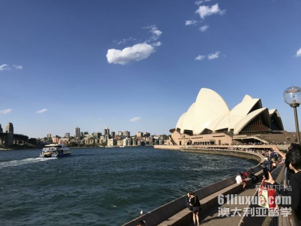 澳大利亚一年留学费用多少