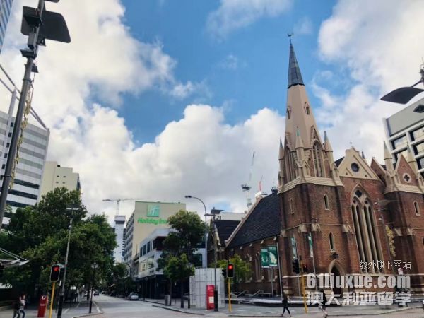 初中去澳洲读高中