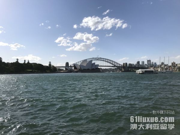 �Ĵ������о�����ѧ��Ҫ������