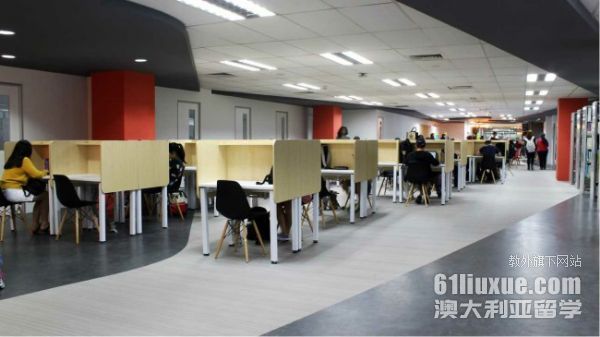 Ӣ�ϴ�ѧһ��ѧ��