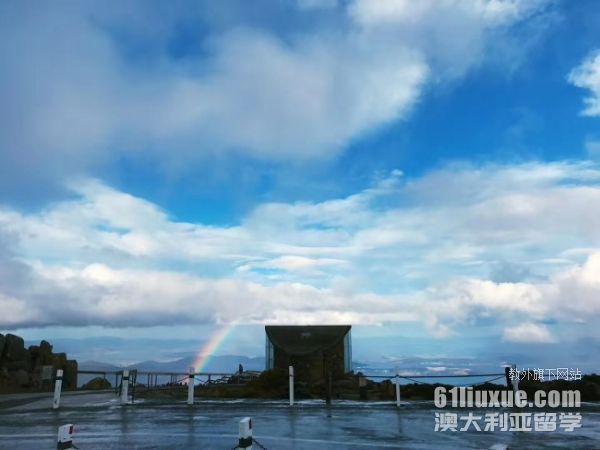 墨尔本大学本科留学学费