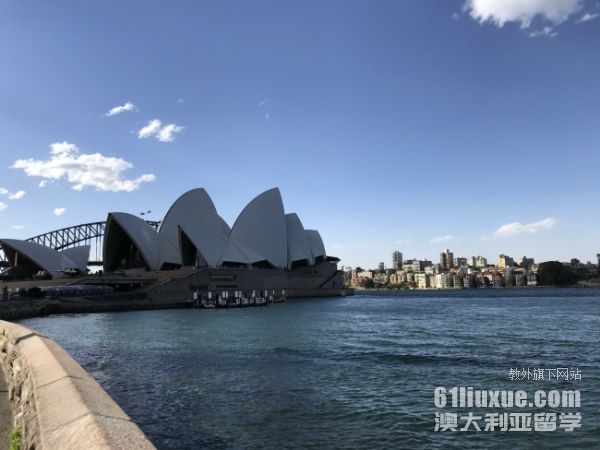 �Ĵ�������ѧһ����ø���