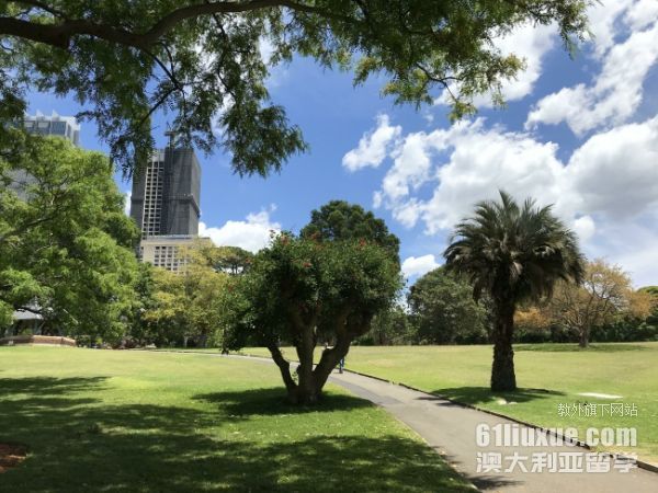 澳大利亚留学申请时间