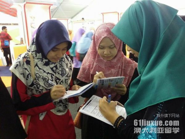 �������Ƿ���רҵ��ѧ����