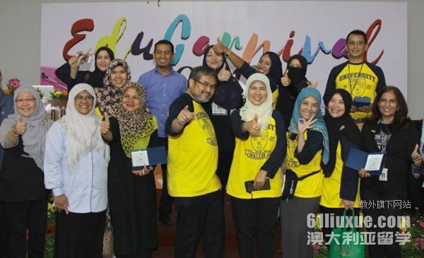 �������Ǵ�ѧ�ķ���