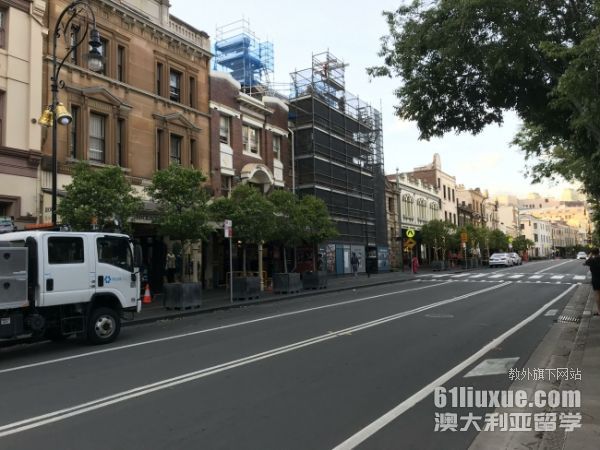 澳大利亚莫纳什大学本科