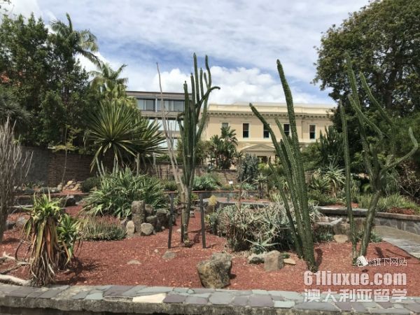 �Ĵ�����Ϥ���ѧרҵ�Ƽ�