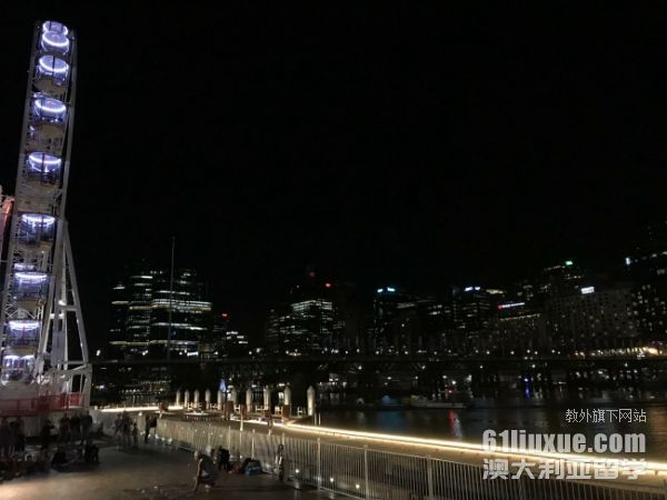 �Ĵ����Ƿ���רҵ˶ʿ